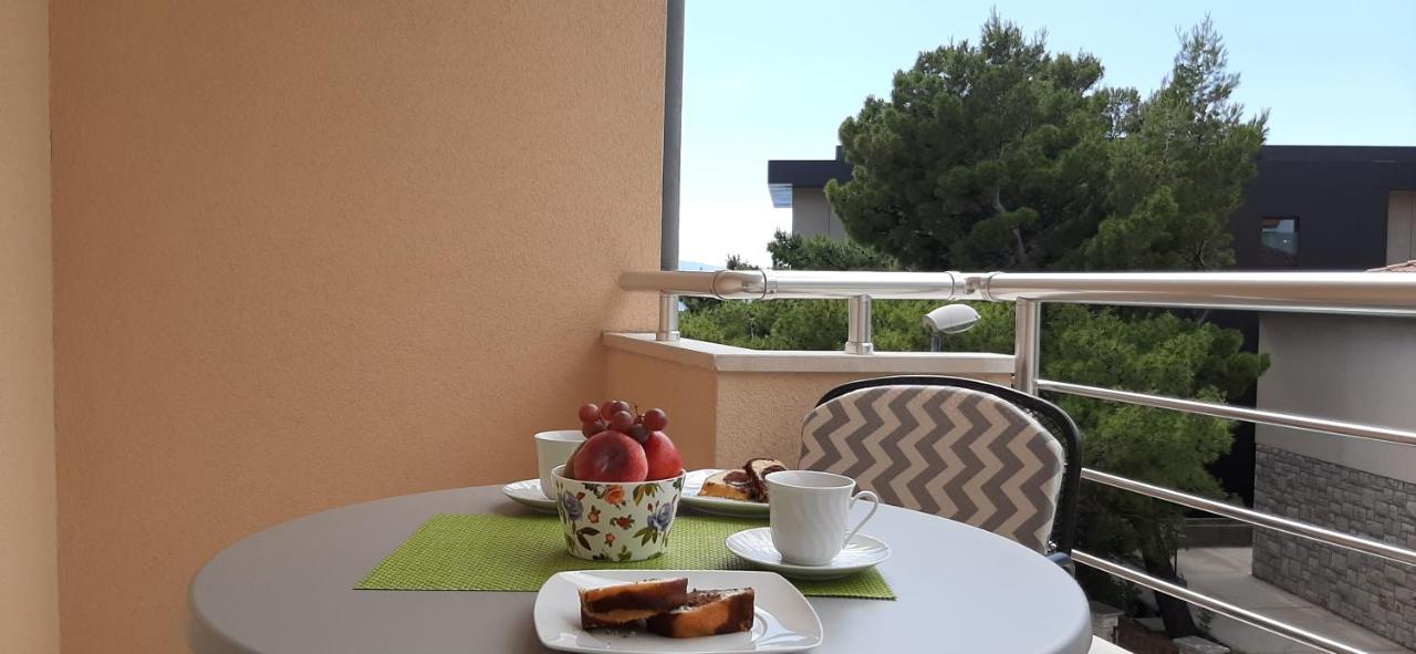 Apartments Harmonija Baška Voda エクステリア 写真